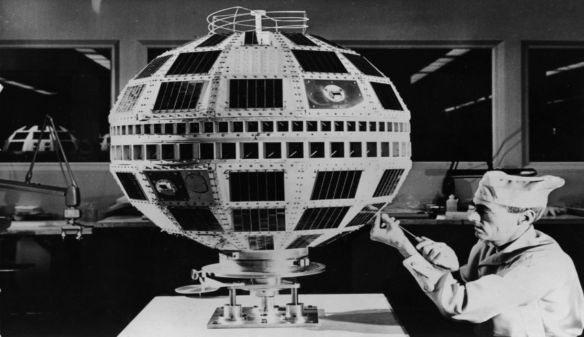 ဒီနေ့ဟာ ပထမဦးဆုံး ဆက်သွယ်ရေး Satellite ဖြစ်တဲ့ Telstar 1 ကိုလွှင့်တင်ခဲ့တဲ့နေ့ဖြစ်ပါတယ်