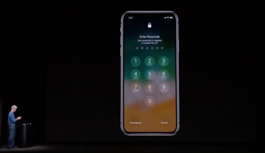 စင်ပေါ်မှာ Demo ပြခဲ့တဲ့ iPhone X ရဲ့ Face ID ဟာ အလုပ်မလုပ်ခဲ့တာမဟုတ်ကြောင်း Apple ဖြေရှင်း