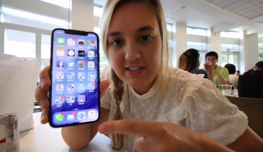 iPhone X မထွက်ခင် Hands-On Video ရိုက်ကူးပြီး YouTube မှာတင်ခဲ့တဲ့ သမီးကြောင့် အလုပ်ထုတ်ခံလိုက်ရတဲ့ iPhone X Engineer
