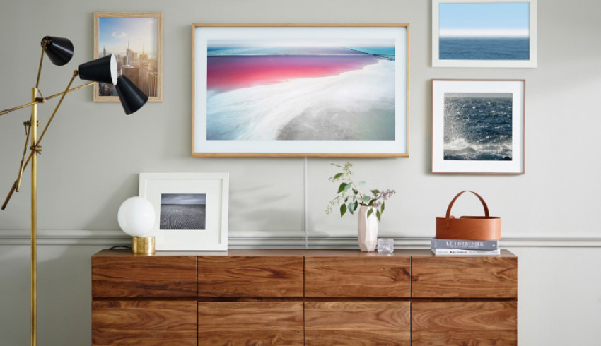 ပန်းချီကားတစ်ချပ်လို နံရံမှာ ချိတ်ထားနိုင်မယ့် Samsung ရဲ့ “Frame TV”